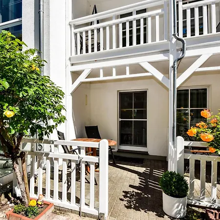 4 Im Seeschloss - Mit Meerblick